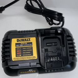 DEWALT 6 Amp Battery Charger