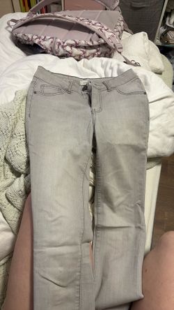 gray denim pants
