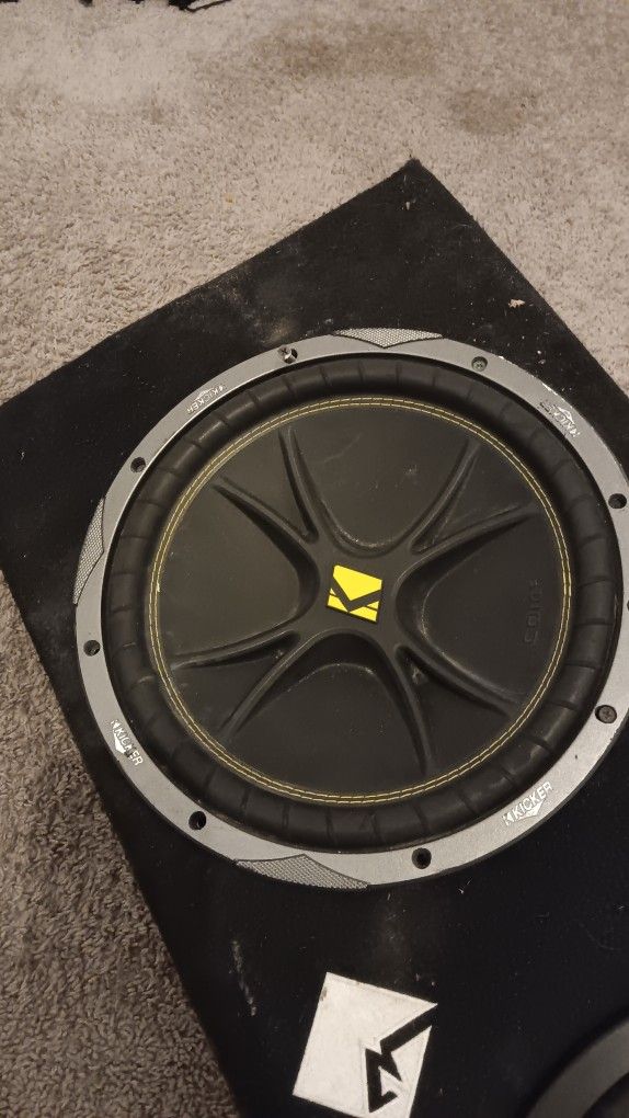 12 In Kickers 1500 Watt Amp Pioneer Double Din