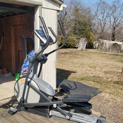 Nordictrack E5.7 Elliptical And Stepper In One