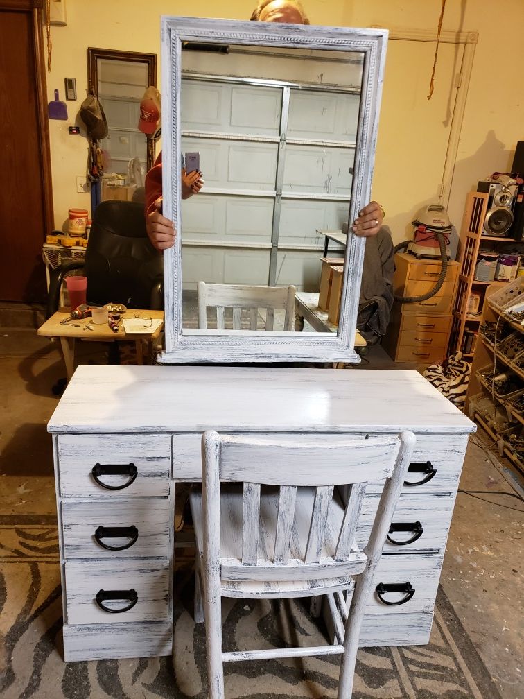 Vanity with mirror and chair