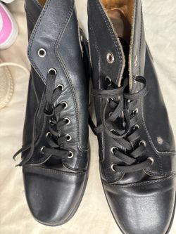 Pre-owned Christian Louboutin Black Shoes size 12.5 Blk leather shoes with signature red soles