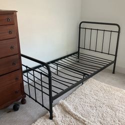 Black Metal Bed frame 