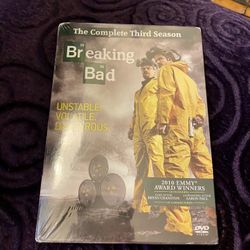 Brand New & Great Holiday Gift 🎁 ~ The Complete 3rd Season Of Breaking Bad Dvd Set!! 😍 