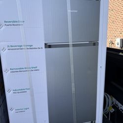 Brand New/ Sealed - Hisense 4.4 cu. ft. Energy Star Compact Refrigerator with Freezer