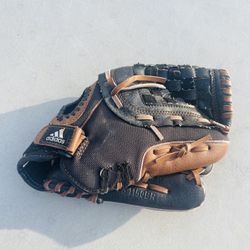 Tee Ball Glove $10