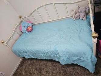 Daybed With Trundle