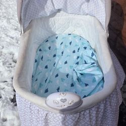 Delta Children Bassinet