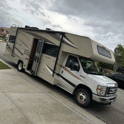 2019 Coachman Leprechaun