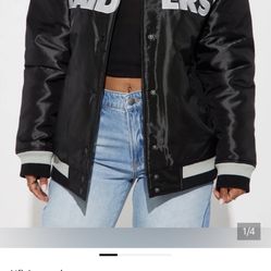 New::/ Men/women NFL RAIDERS BOMBER JACKET SIZE XL