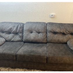 One Year Old Couched And Recliner Sofa 