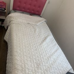 Twin Girls Bed 