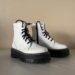 NEW - Dr Martens Jadon III Pisa Leather Platform Side Zip White Combat Boots Women's Size 6