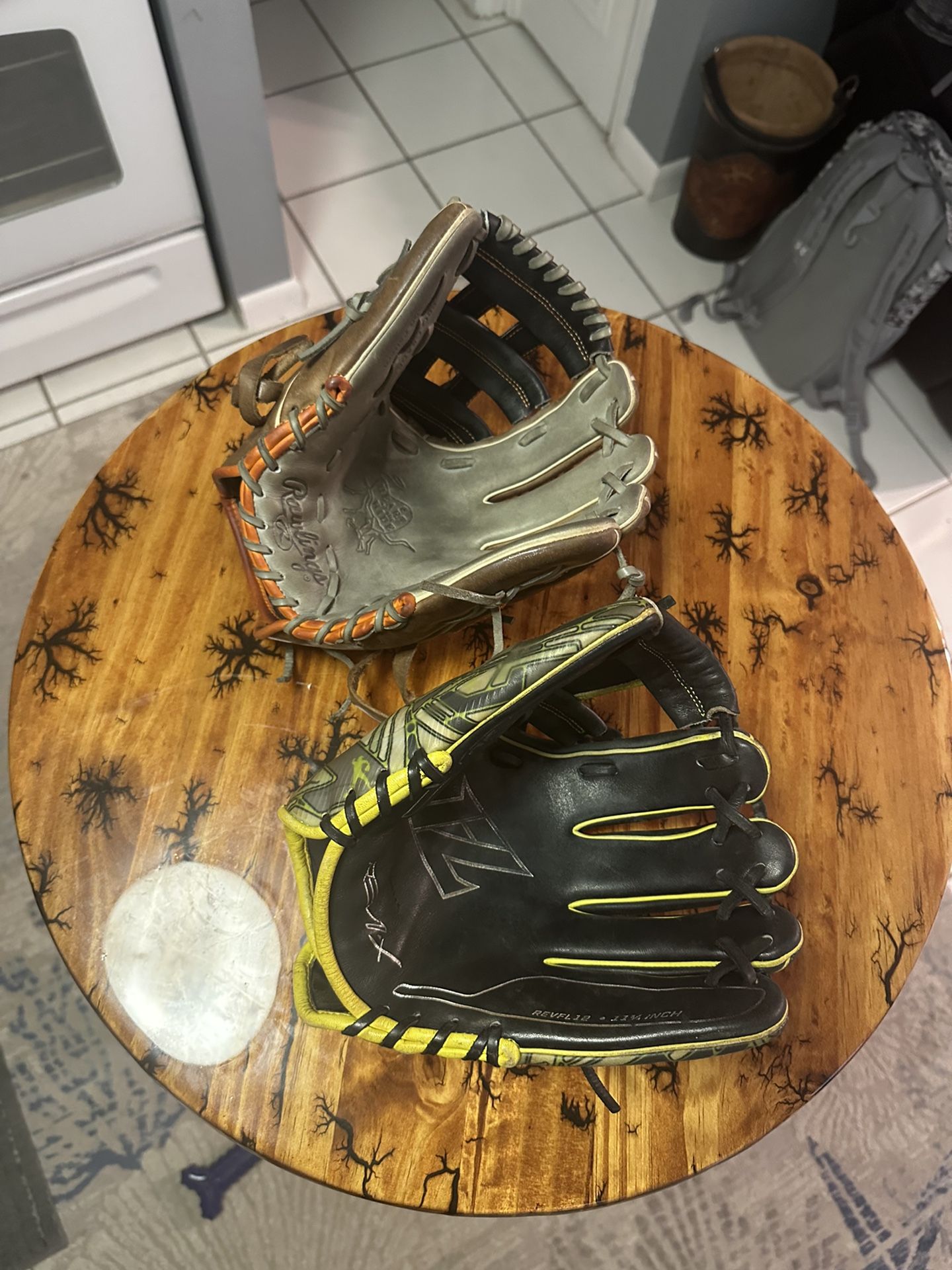 Baseball Infield Gloves High End Excellent Condition