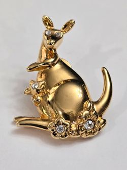 Vintage Avon Gold-Tone Kangaroo Brooch with Crystal Accents