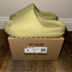 Adidas Yeezy Slide Resin ( Size 9 US MENS ) 