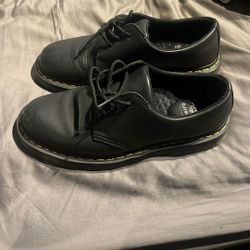 DOC Martens  Size 10  OBO