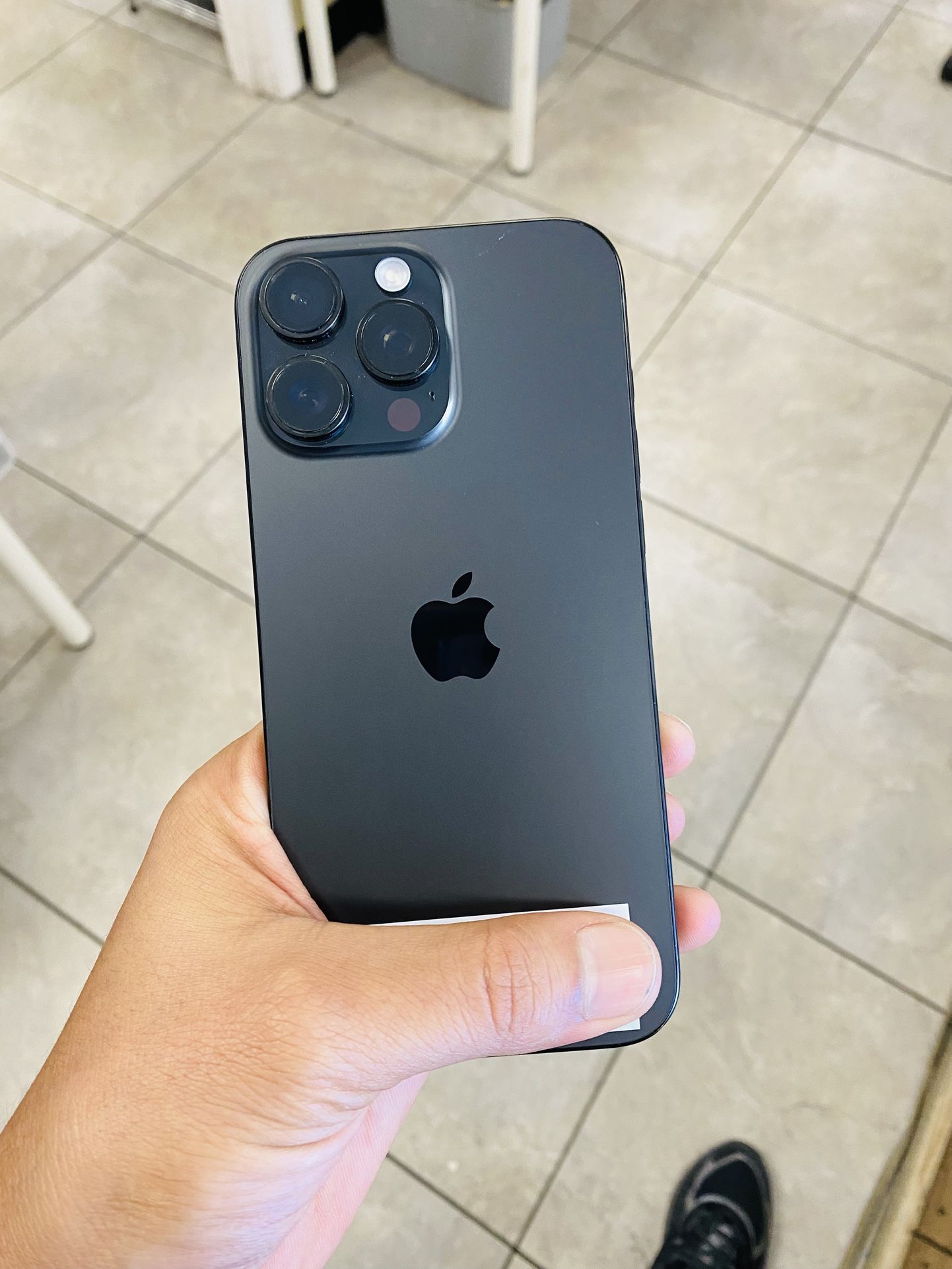 iPhone 16 Pro Max Spectrum