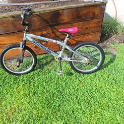 Shogun 20" BMX Bike