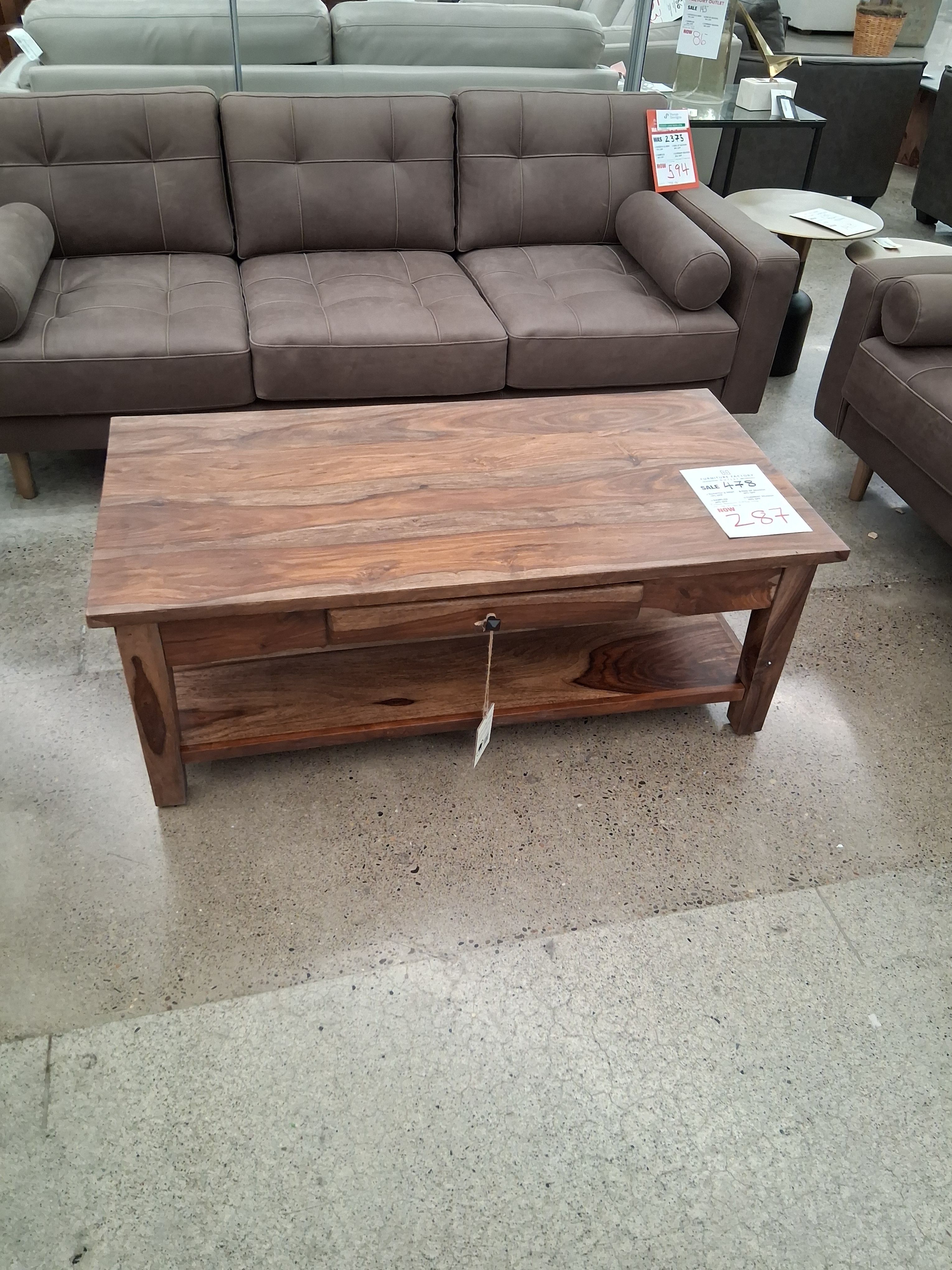 SOLID WOOD BEAUTIFUL GRAIN WOOD COFFEE TABLE