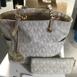 Mk Purse With Wallet 