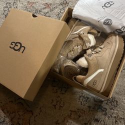 Ugg W Lowmel Sand (Price is Negotiable)