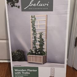 Wood Planter With Trellis NEW