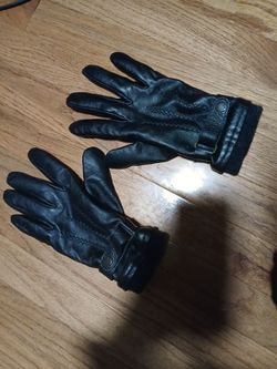 Black plague gloves IV league