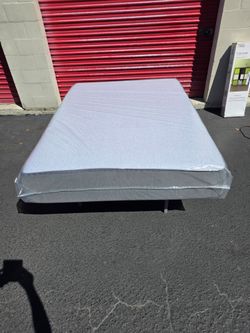 Brand new Queen-size plush Memory foam Casper mattress in plastic