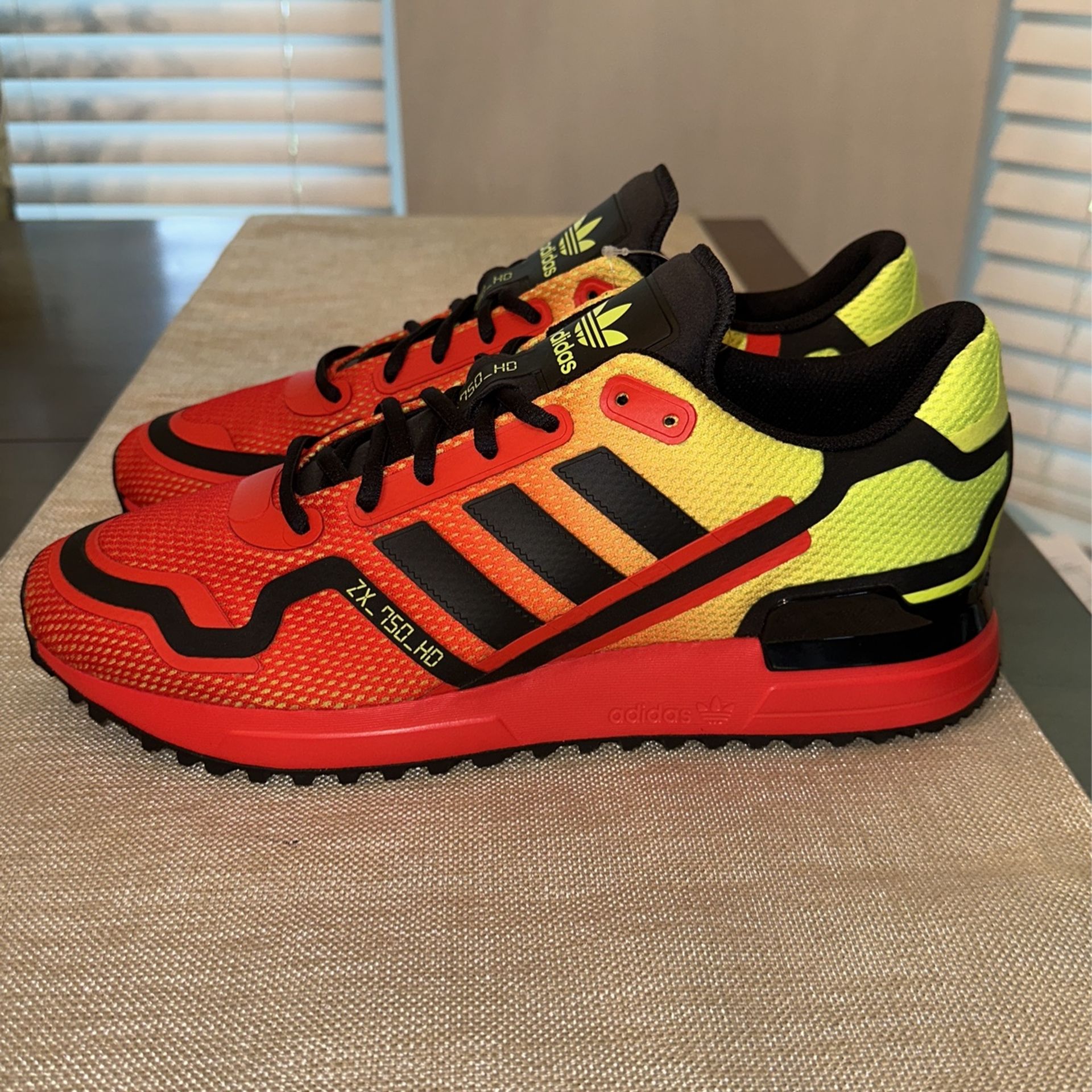 colorful様 colorful。 ZX FLUX (PURPLE) – Epitome ATL