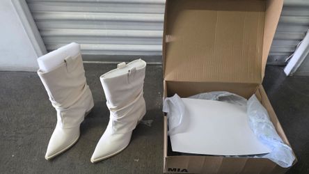 WESTERN BOOTS BONE COLOR (OFF WHITE) SIZE 8 1/2