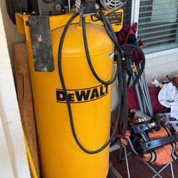 cast iron 60 gallon dewalt compressor