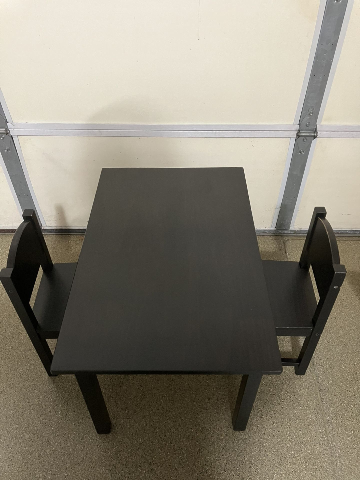 Children’s Solid Wood Desk And Chairs