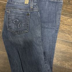 Women’s Guess jeans