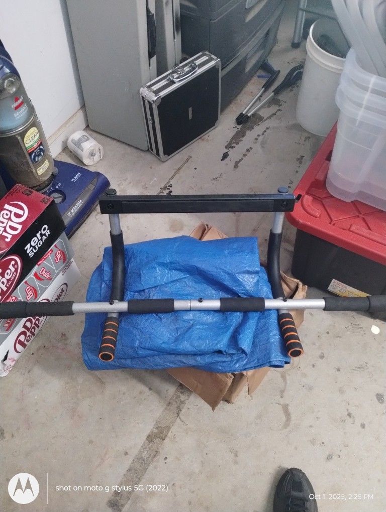 Pull Up Bar