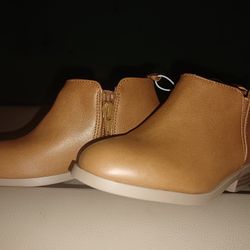 New Old NAVY Khaki Gitl BOOT SIZE 9