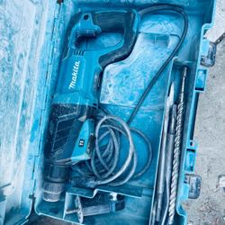 Chipi Hammer Makita
