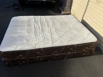Full Size Mattress Set