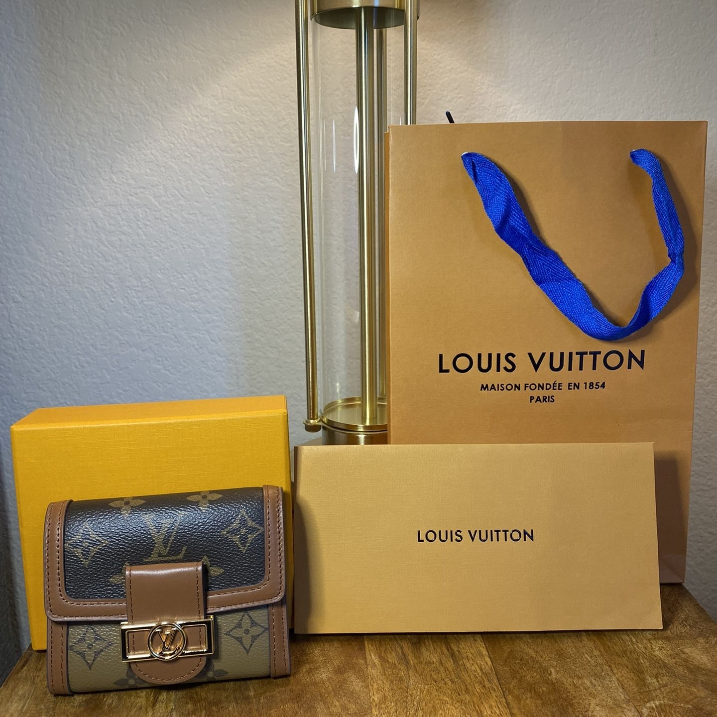 Louis Vuitton / LV wallet for Sale in Garden Grove, CA - OfferUp