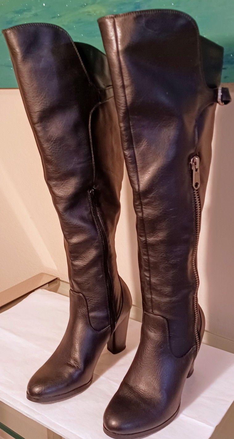 Rialto Knee-High Boots