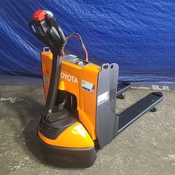 2021 Toyota Electric Pallet Jack 8HBW23 - 3