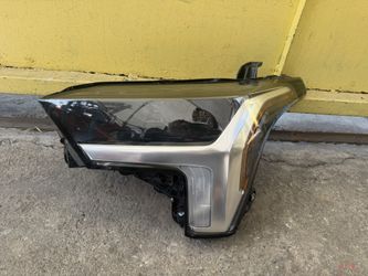 2022-2025 TOYOTA TUNDRA LH HEADLIGHT 