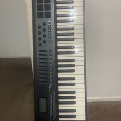 M-Audio Axiom 49 MIDI controller