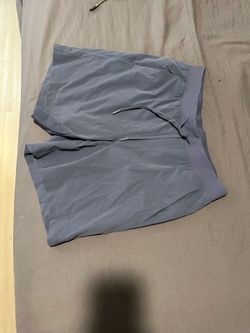 Men’s (M) Lululemon Shorts