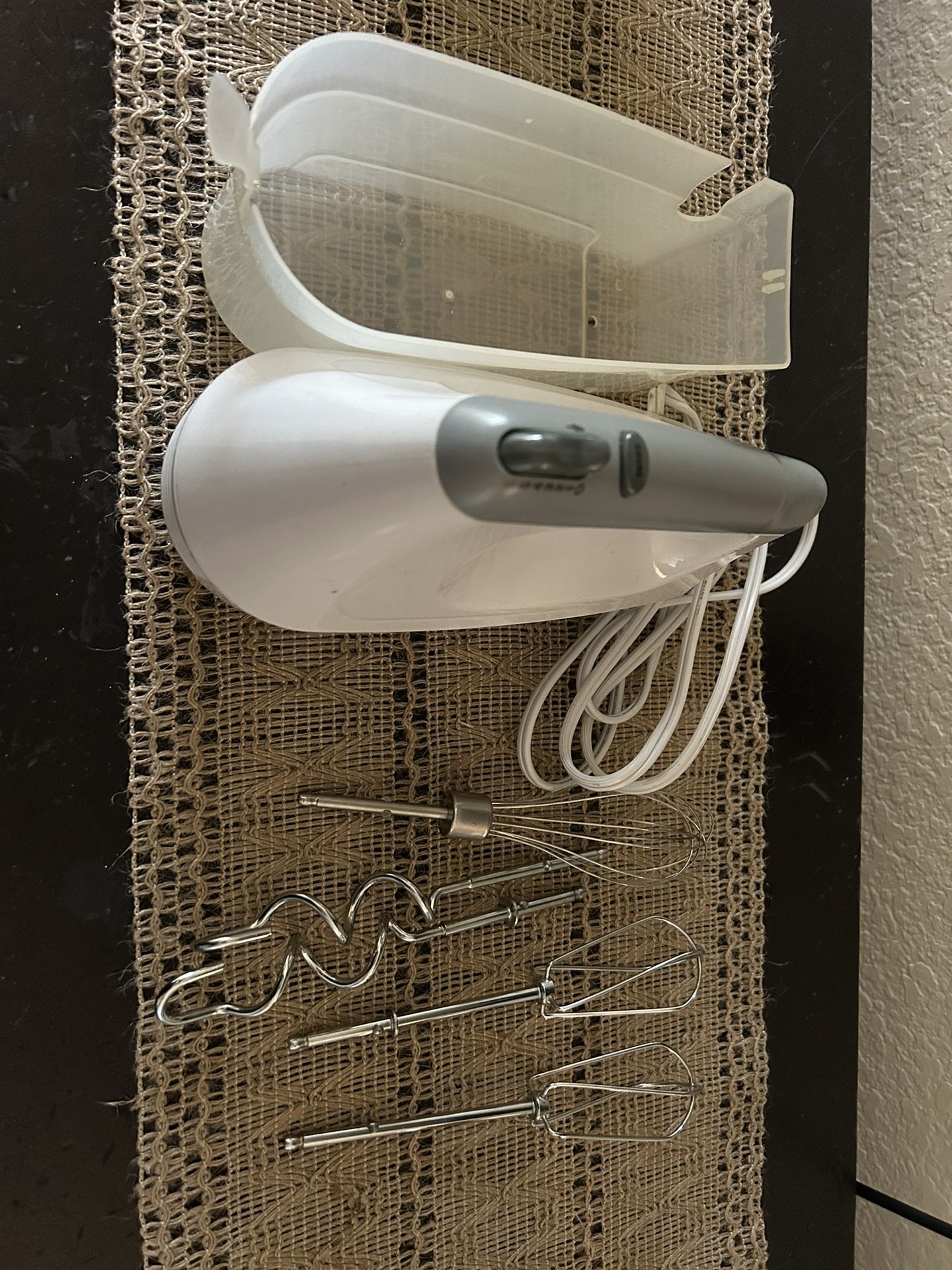 Hand Mixer