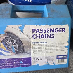 Snow chains for passenger car