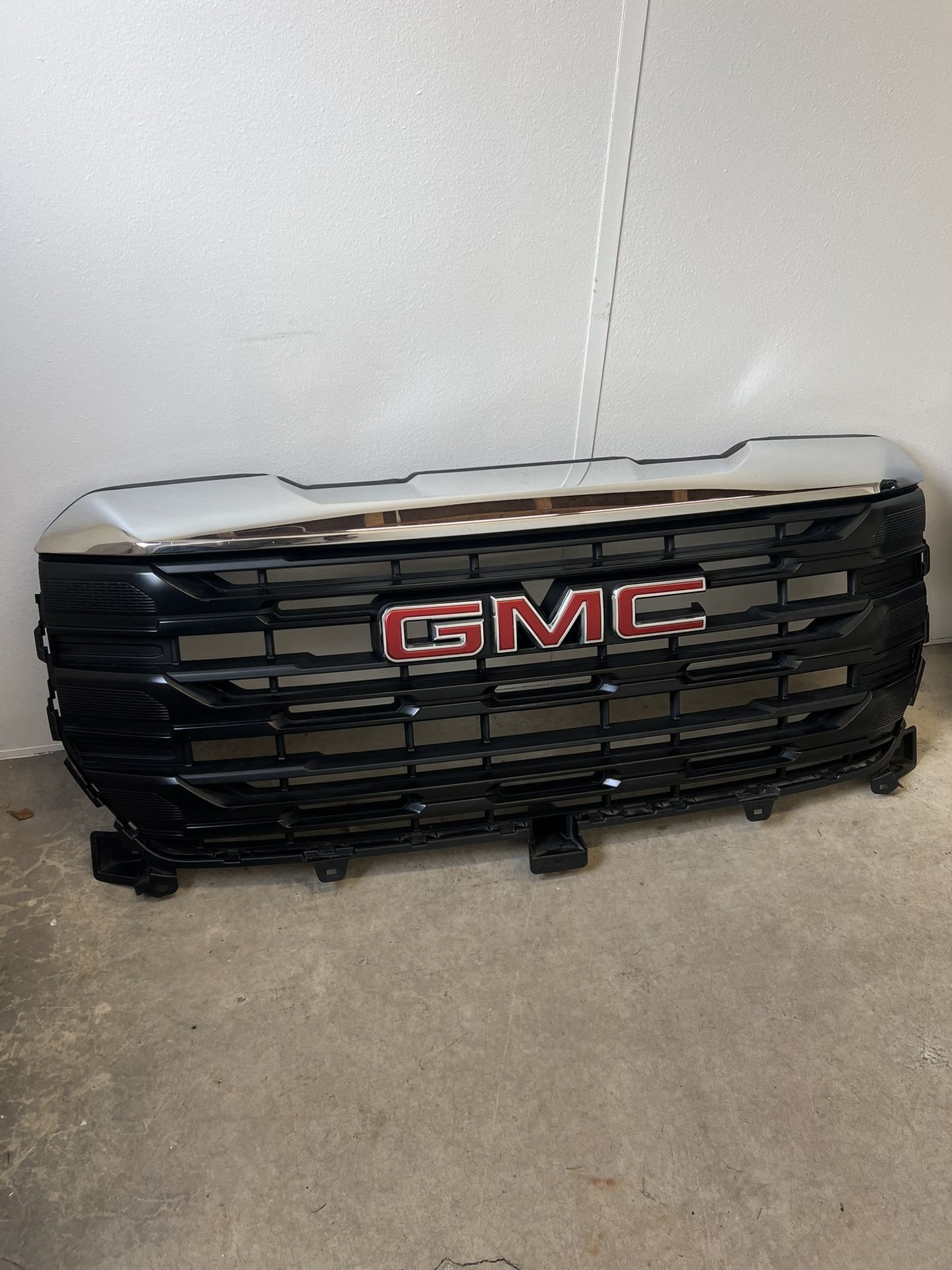 2022–2023 GMC Sierra 1500 Denali Front Grille OEM Assembly (P/N (contact info removed)5)