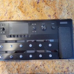 Line 6 HELIX floor In Excellent Condition $700