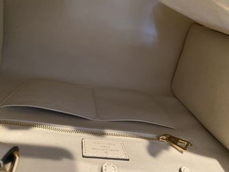 LV Summer Pink On The Go Mm for Sale in Long Beach, CA - OfferUp