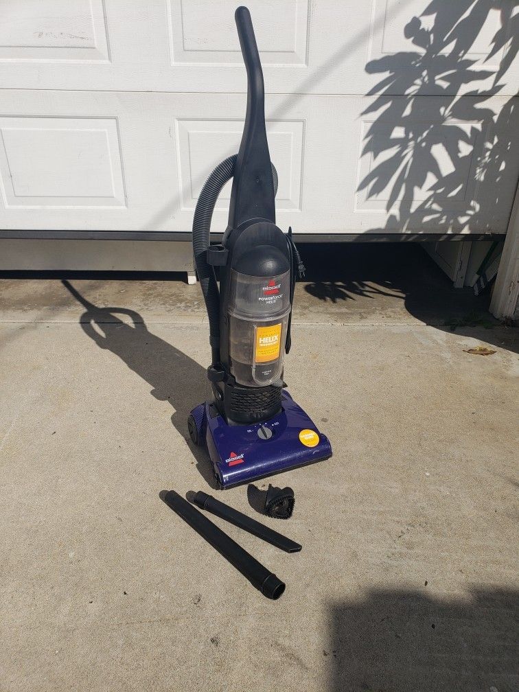 Vacuum With Attachments